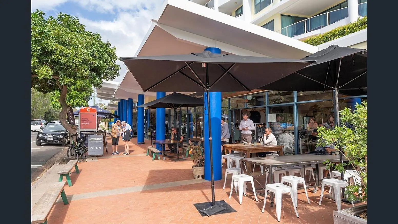Apartment Sea Breeze At Mudjimba Beachside, Tennis Pool